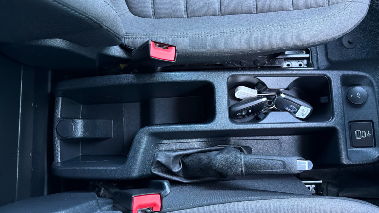 Ford Transit Connect 250 L2 Diesel 1.5 EcoBlue 100ps Limited Van